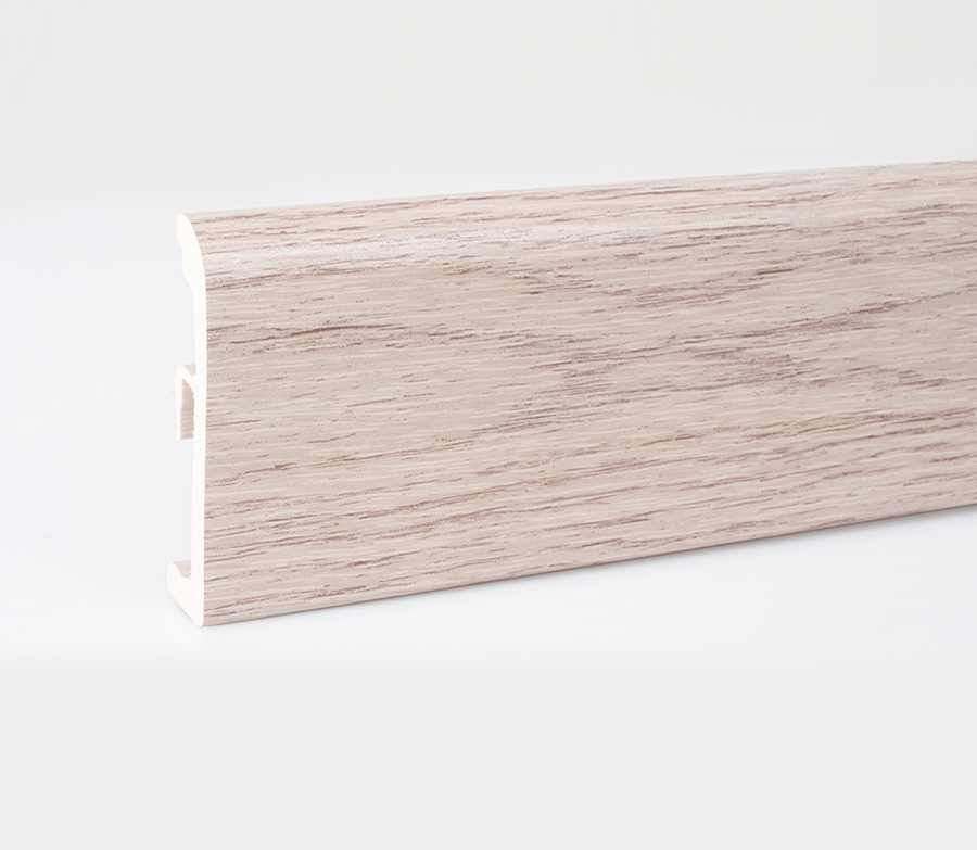 Плинтус пластиковый Ultima 80 Labrador Oak